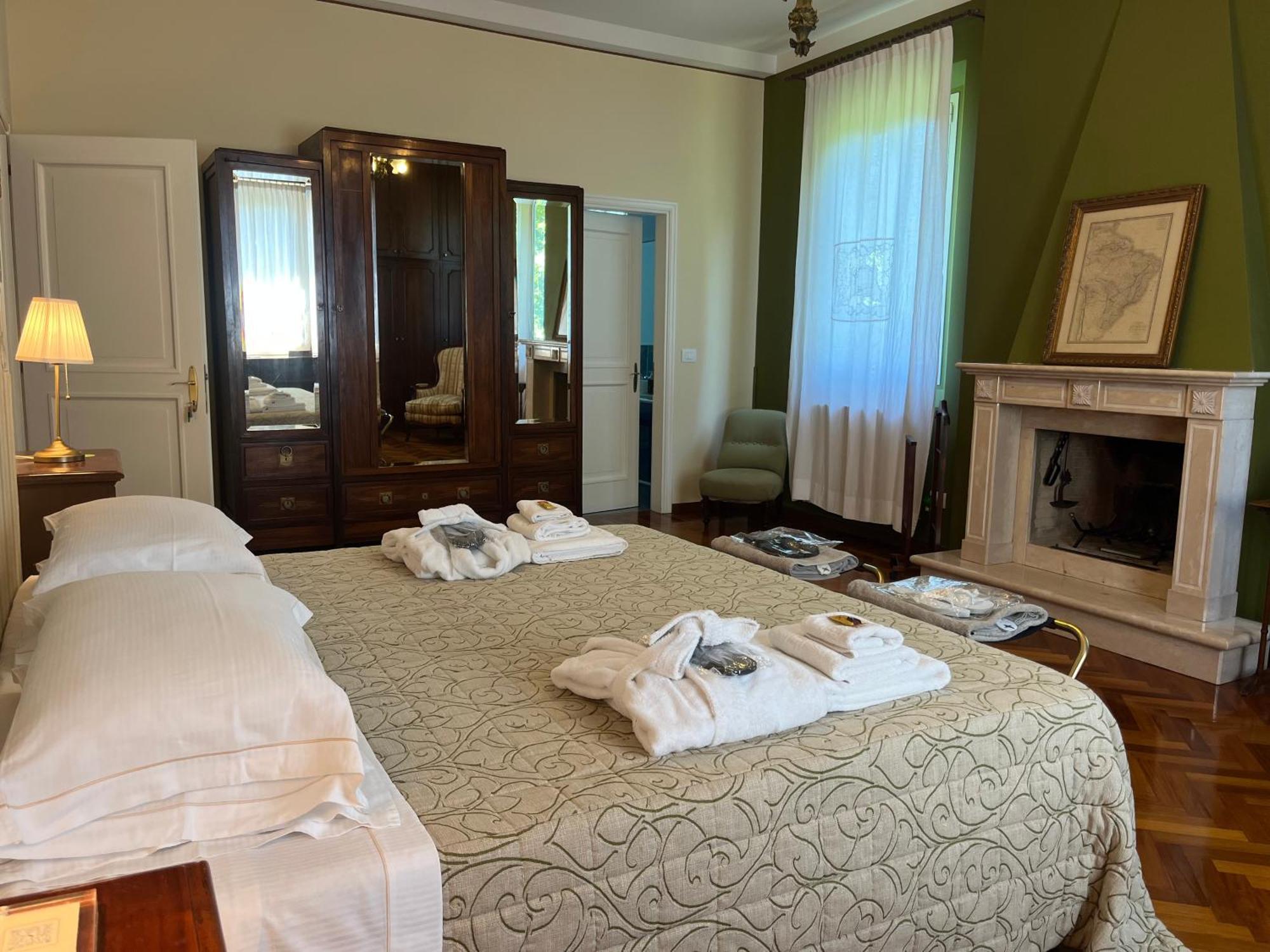 Crespellano Casino Di Pragatto Bed & Breakfast エクステリア 写真